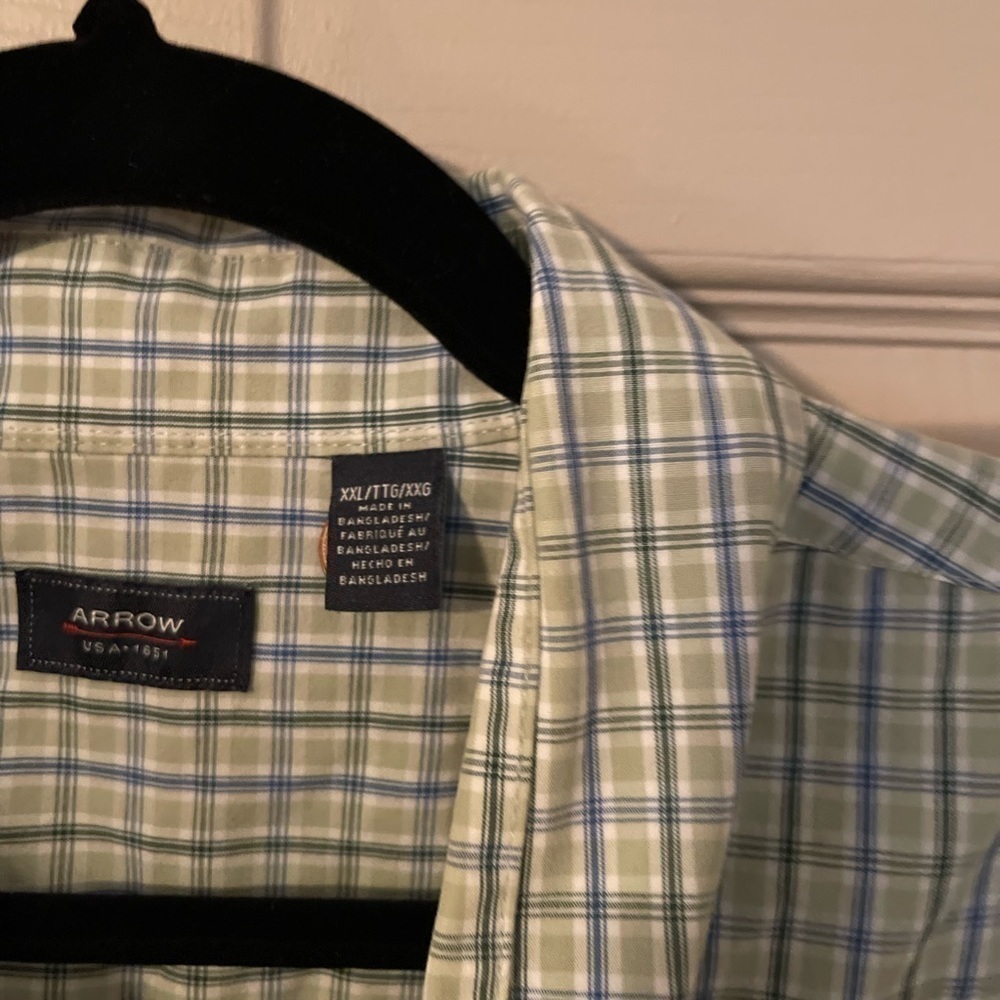 Arrow short sleeve plaid button down casual shirt. - Picture 3 of 8